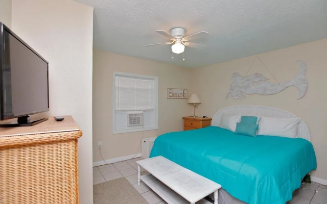 photo 3 of Adorable Beach Cottages in Panama City Beach by Panhandle Getaways