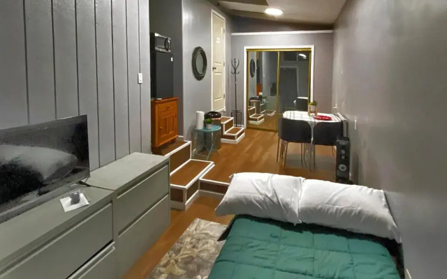 photo 3 of Adorable Studio in SF, near Daly City BART