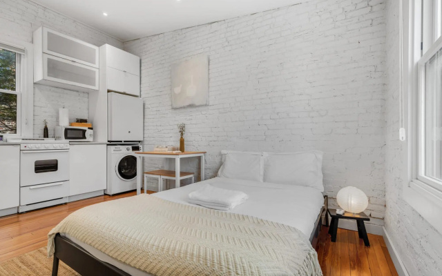 photo 2 of Adorable Studio Space in Private Carriage House