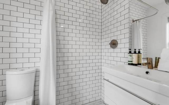photo 4 of Adorable Studio Space in Private Carriage House