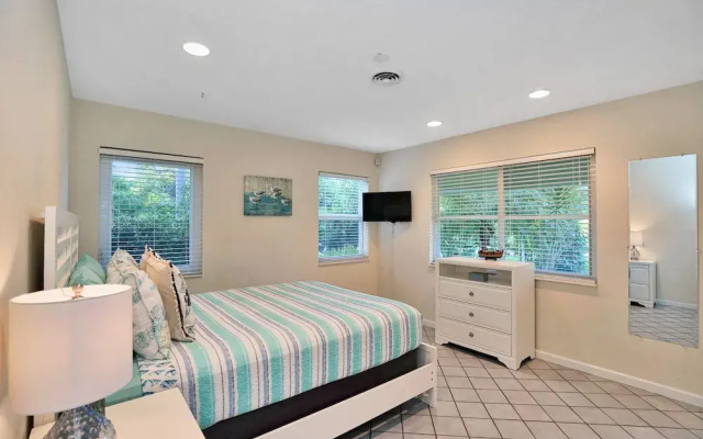 photo 3 of Affinity Coral - Private Pool, Patio, Near Waterway And Beach