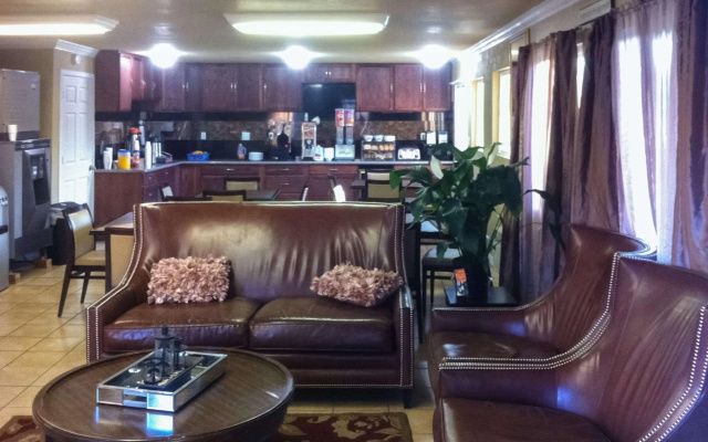 photo 2 of Rodeway Inn
