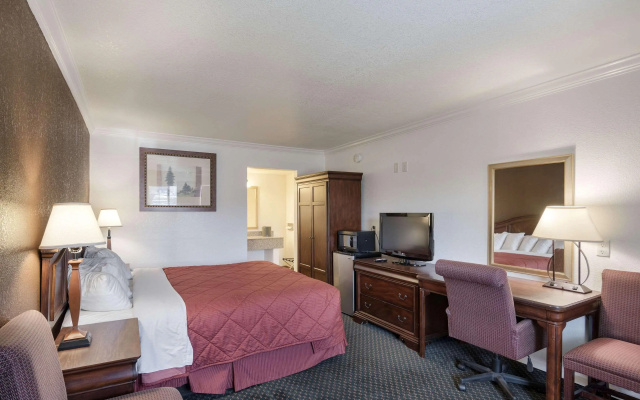 photo 5 of Rodeway Inn