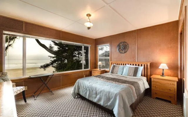 photo 4 of Agate Beach Oceanfront
