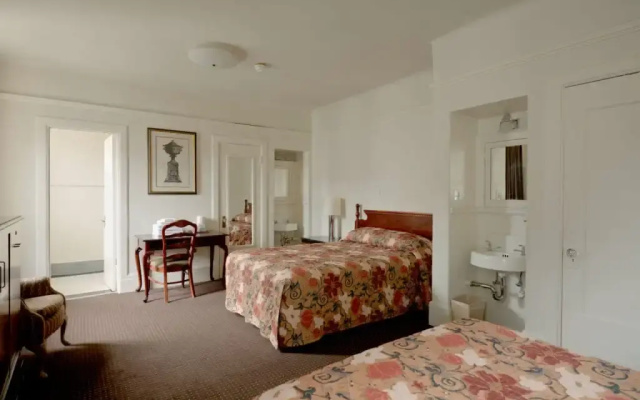 photo 4 of Aida Plaza Hotel