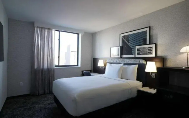 photo 5 of DoubleTree by Hilton Long Island City, NY