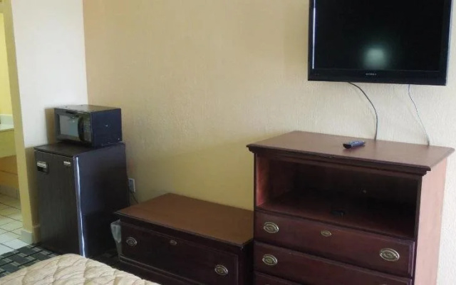 photo 5 of Air View Inn