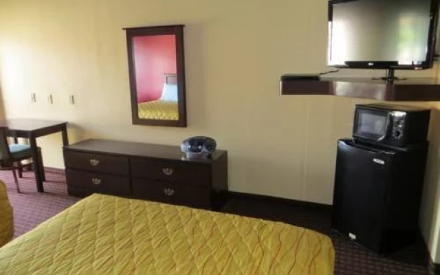 photo 3 of Palace Inn