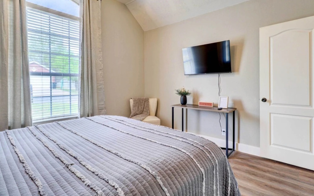 photo 5 of Airy Georgetown Home w/ Fire Pit!