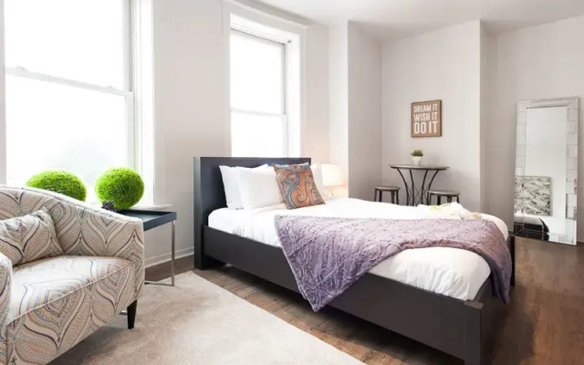 photo 4 of Airy Studio in South Loop by Sonder