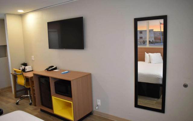 photo 5 of Days Inn by Wyndham San Antonio Alamo/Riverwalk