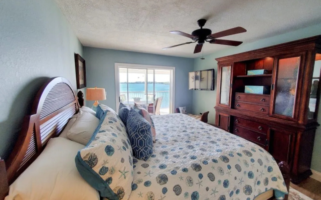 photo 2 of Alan's Hickory Bay West Condo