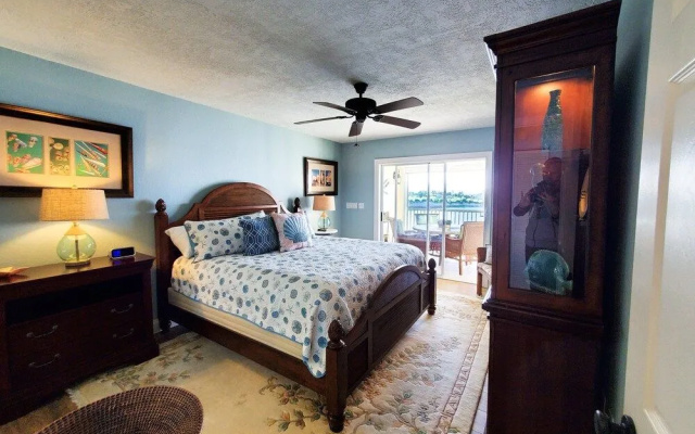photo 4 of Alan's Hickory Bay West Condo