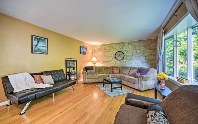 photo 2 of Albany Home w/ Fenced Yard & Patio - Pets Welcome!