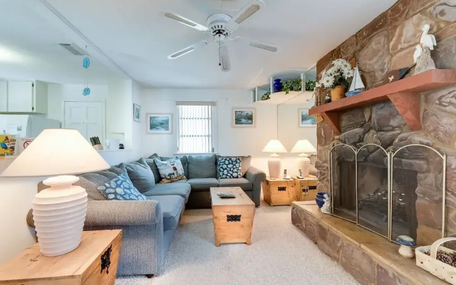 photo 2 of Albee Sunset Cottage, 2 Bedrooms, Pet Friendly, Wifi, Sleeps 8