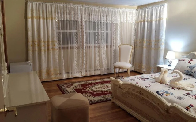 photo 4 of Albina House