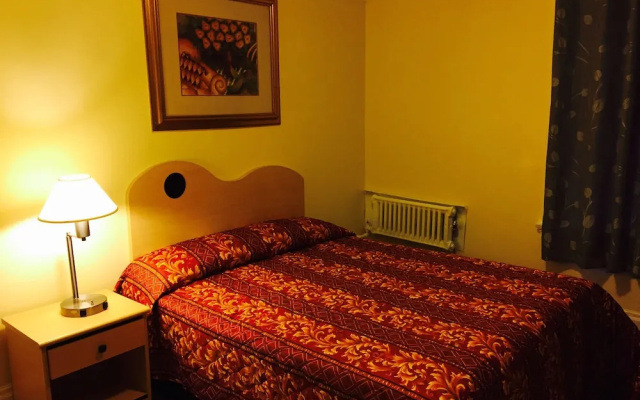 photo 3 of Aldrich Hotel