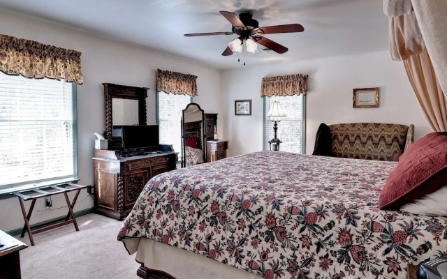 photo 5 of Aldrich House Bed & Breakfast