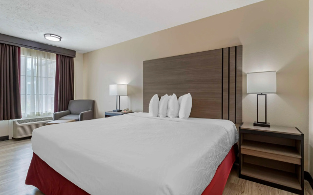 photo 5 of Alexandria Inn & Suites & Conference Center Hotel