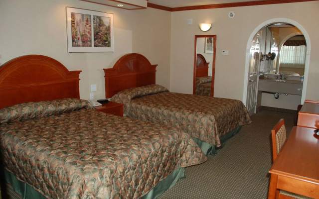 photo 3 of Alexis Park Hotel