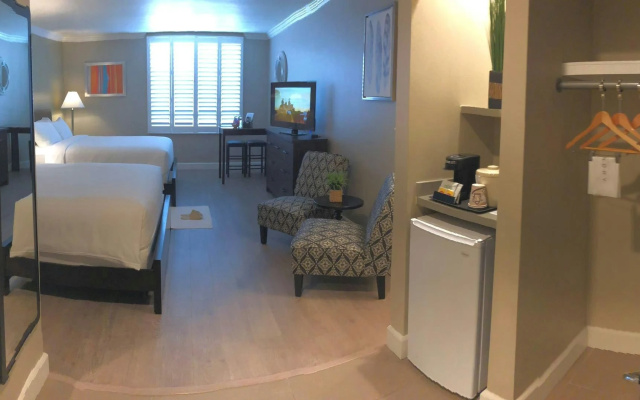 photo 5 of GreenTree Inn & Suites Alhambra