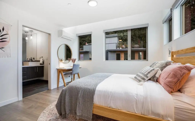 photo 5 of Alki Beach Escape Romantic Waterfront Getaway for 2