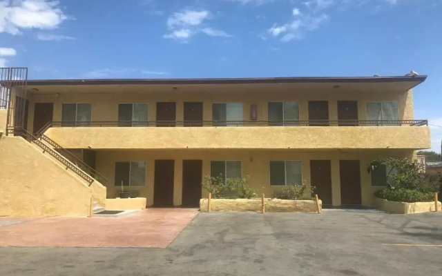 photo 3 of All 8 Motel