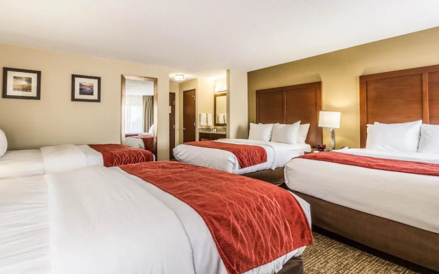 photo 3 of All American Inn & Suites Norwalk