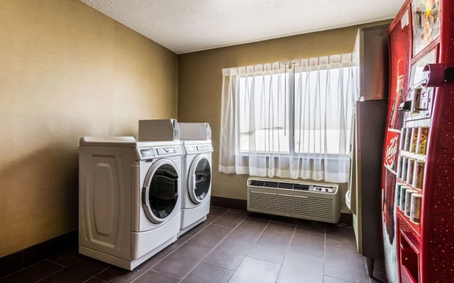photo 5 of All American Inn & Suites Norwalk