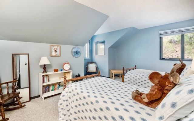 photo 5 of Alleman North Vacation At Windcliff 3 Bedroom Home by RedAwning