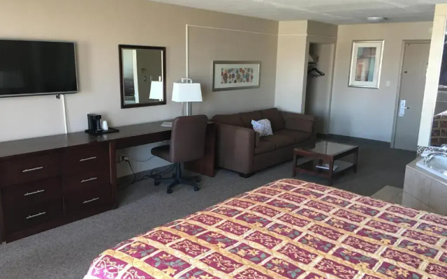 photo 3 of Allen Park Motor Lodge