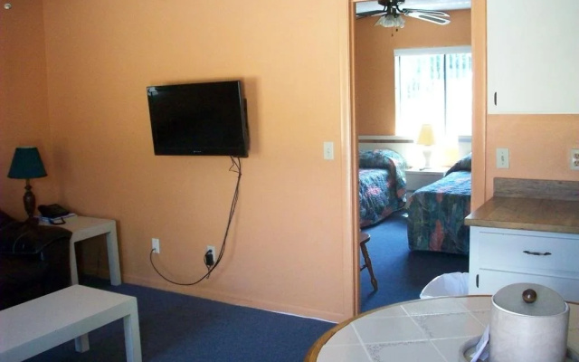 photo 4 of All Suite Motel
