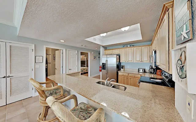 photo 3 of All-suite W/ Gulf-view Balcony & Pool Access 2 Bedroom Condo