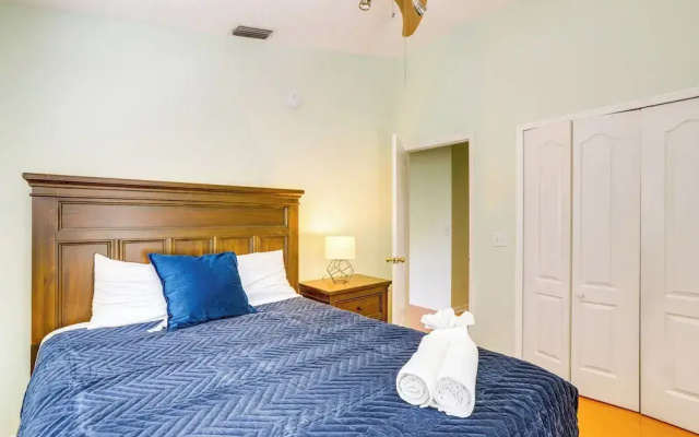 photo 2 of 4 Mi to Beaches: Alluring Largo Hideaway!