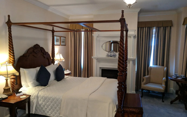 photo 3 of Almondy Inn