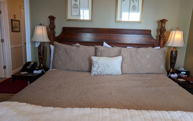 photo 5 of Almondy Inn