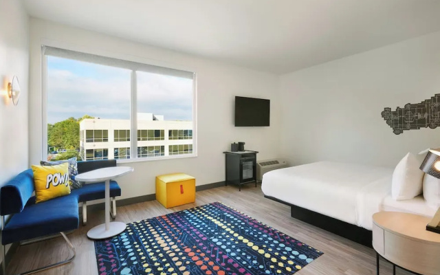 photo 4 of Aloft Atlanta Perimeter Center
