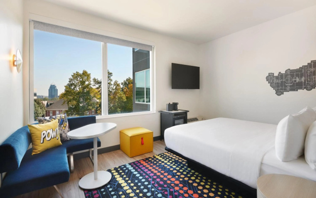photo 2 of Aloft Atlanta Perimeter Center