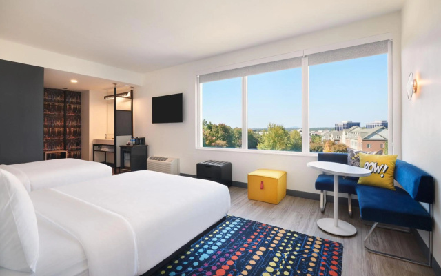 photo 5 of Aloft Atlanta Perimeter Center