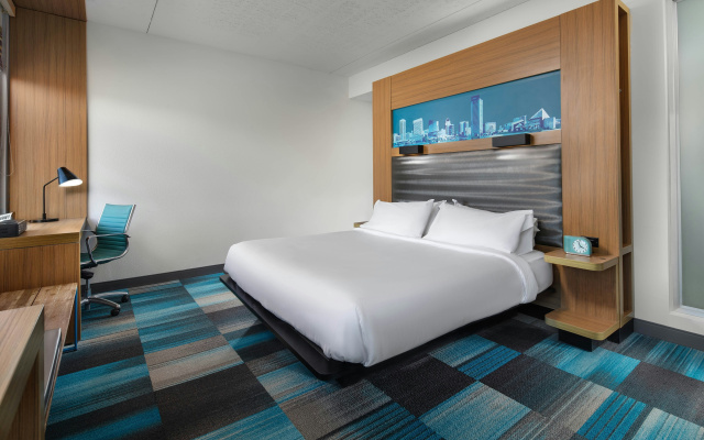 photo 3 of Aloft by Marriott BWI Baltimore Washington International Airport