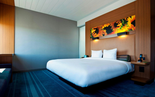photo 5 of Aloft by Marriott BWI Baltimore Washington International Airport