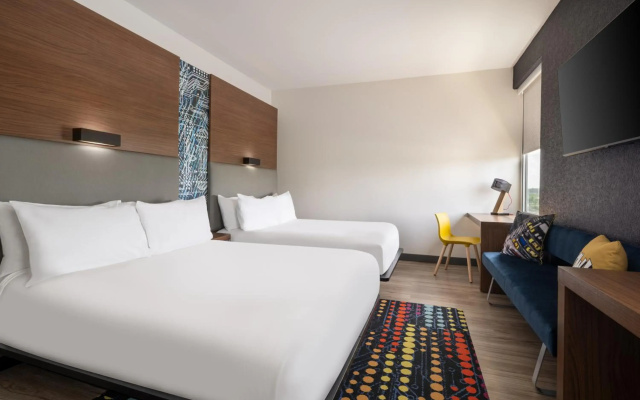 photo 5 of Aloft Beachwood