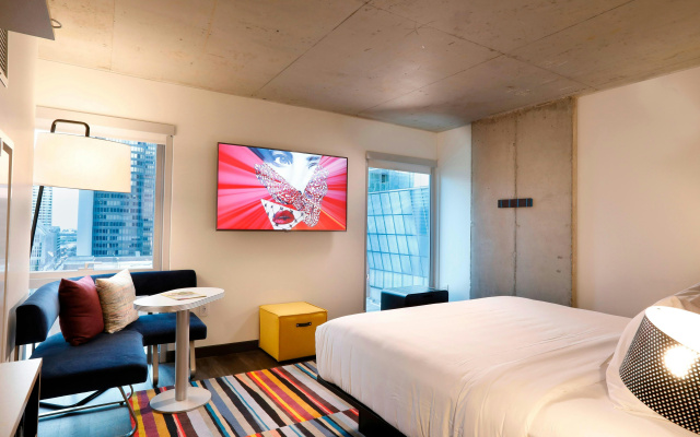 photo 4 of Aloft by Marriott Chicago Mag Mile