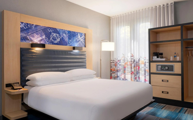 photo 4 of Aloft by Marriott El Segundo - Los Angeles Airport