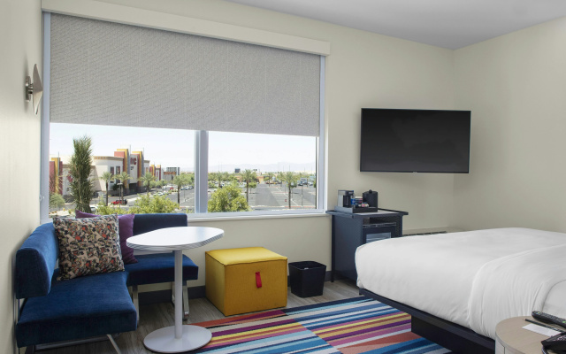 photo 5 of Aloft by Marriott Glendale at Westgate