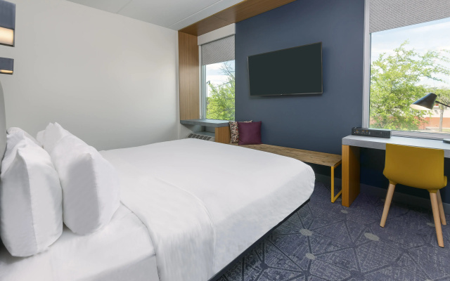 photo 3 of Aloft by Marriott Jacksonville Airport