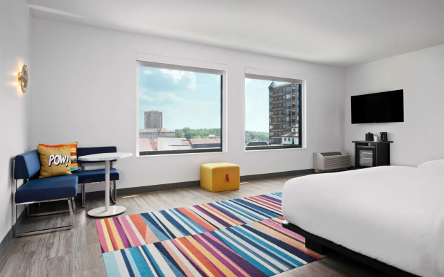 photo 5 of Aloft by Marriott Kansas City Country Club Plaza