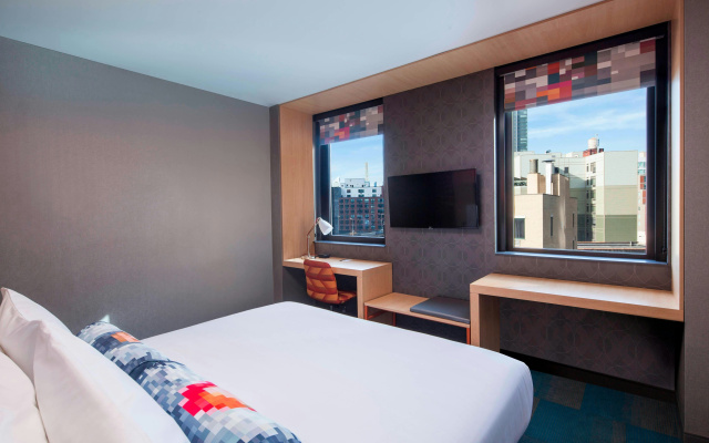 photo 2 of Aloft by Marriott Long Island City-Manhattan View