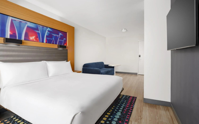 photo 5 of Aloft Miami - Brickell