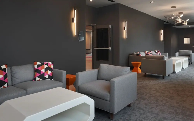 photo 3 of Aloft Orlando International Drive